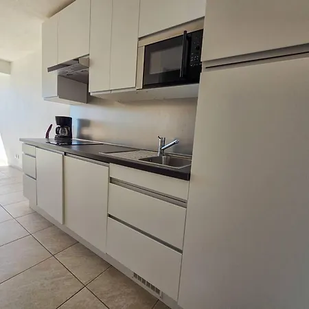 Vue Mer, Parking - 4 Pers. - Fr-1-880-74 Agde